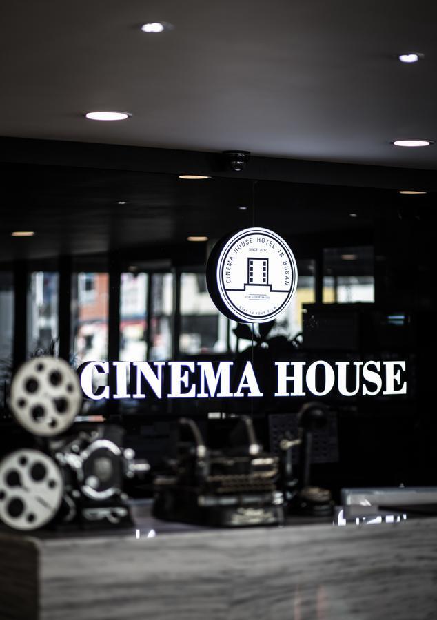 Cinema House Hotel In Busan Esterno foto