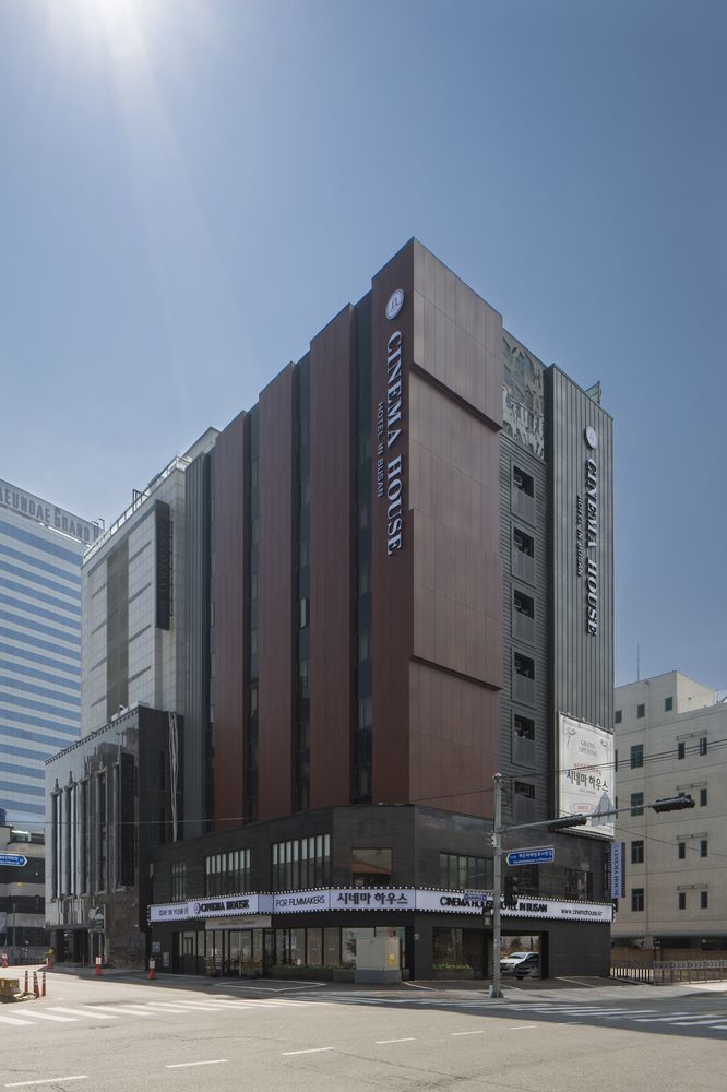 Cinema House Hotel In Busan Esterno foto