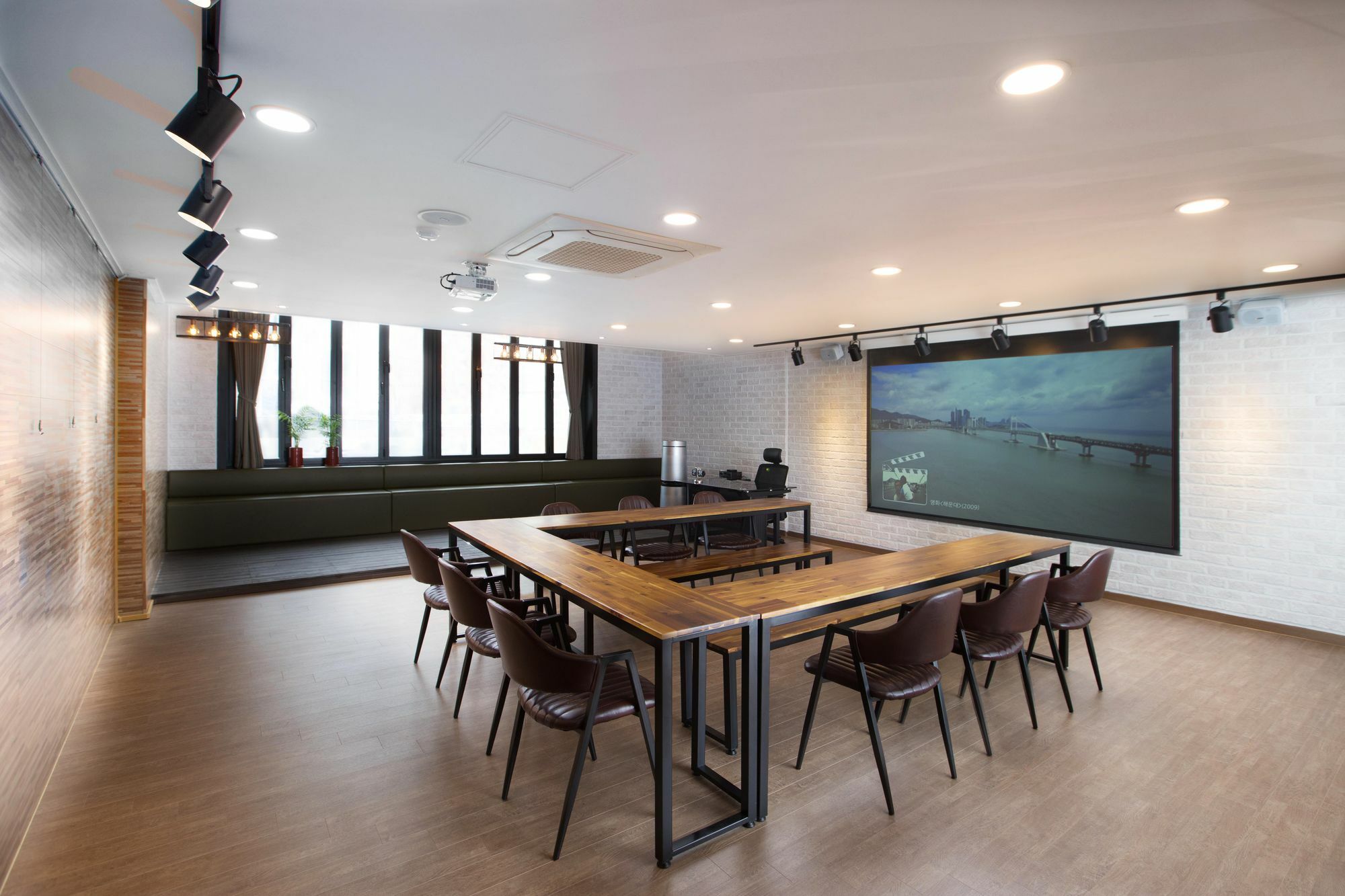 Cinema House Hotel In Busan Esterno foto